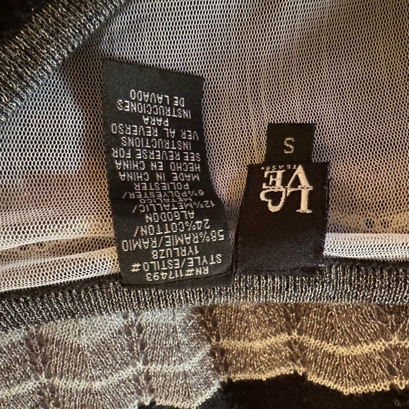 Love tease tunic top size small - Picture 2 of 5